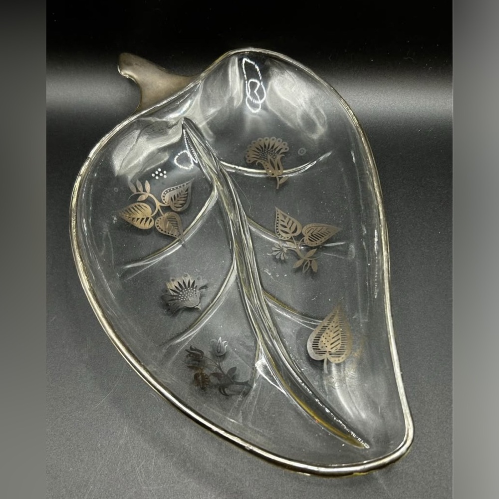 Georges Briard Signed Vintage MCM Glass Leaf Shaped Divided Dish Plate Server